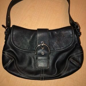 Black Coach purse with 0 flaws!